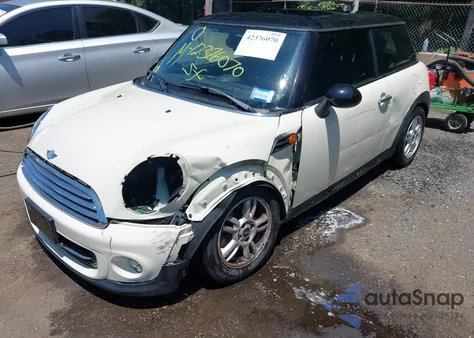 2013 Mini Hardtop Cooper z USA, uszkodzony, nr VIN WMWSU3C5XDT689777